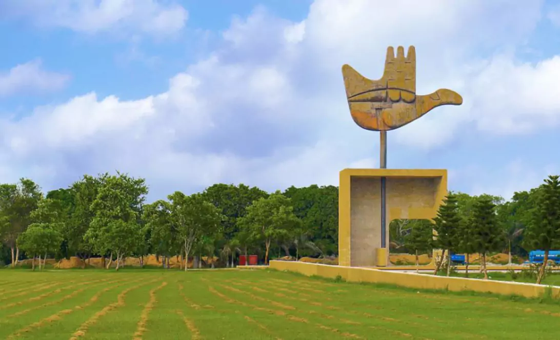 Dehradun to Chandigarh Taxi