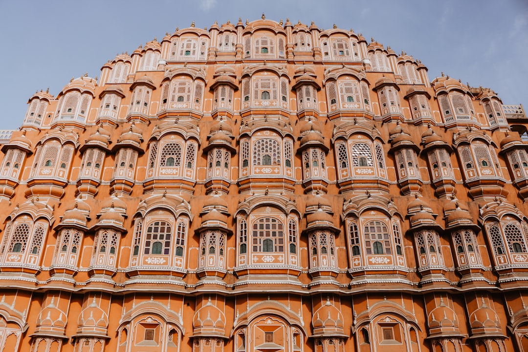 Dehradun to Jaipur Cabs