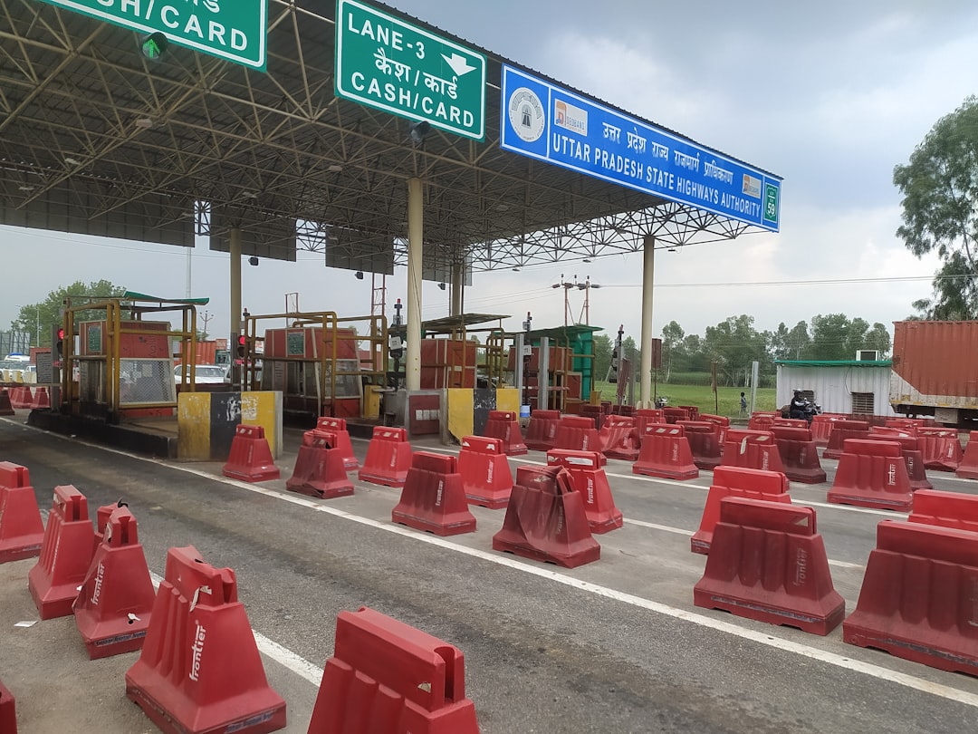 Roorkee to Saharanpur cab