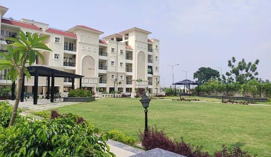 Dehradun to Zirakpur cab